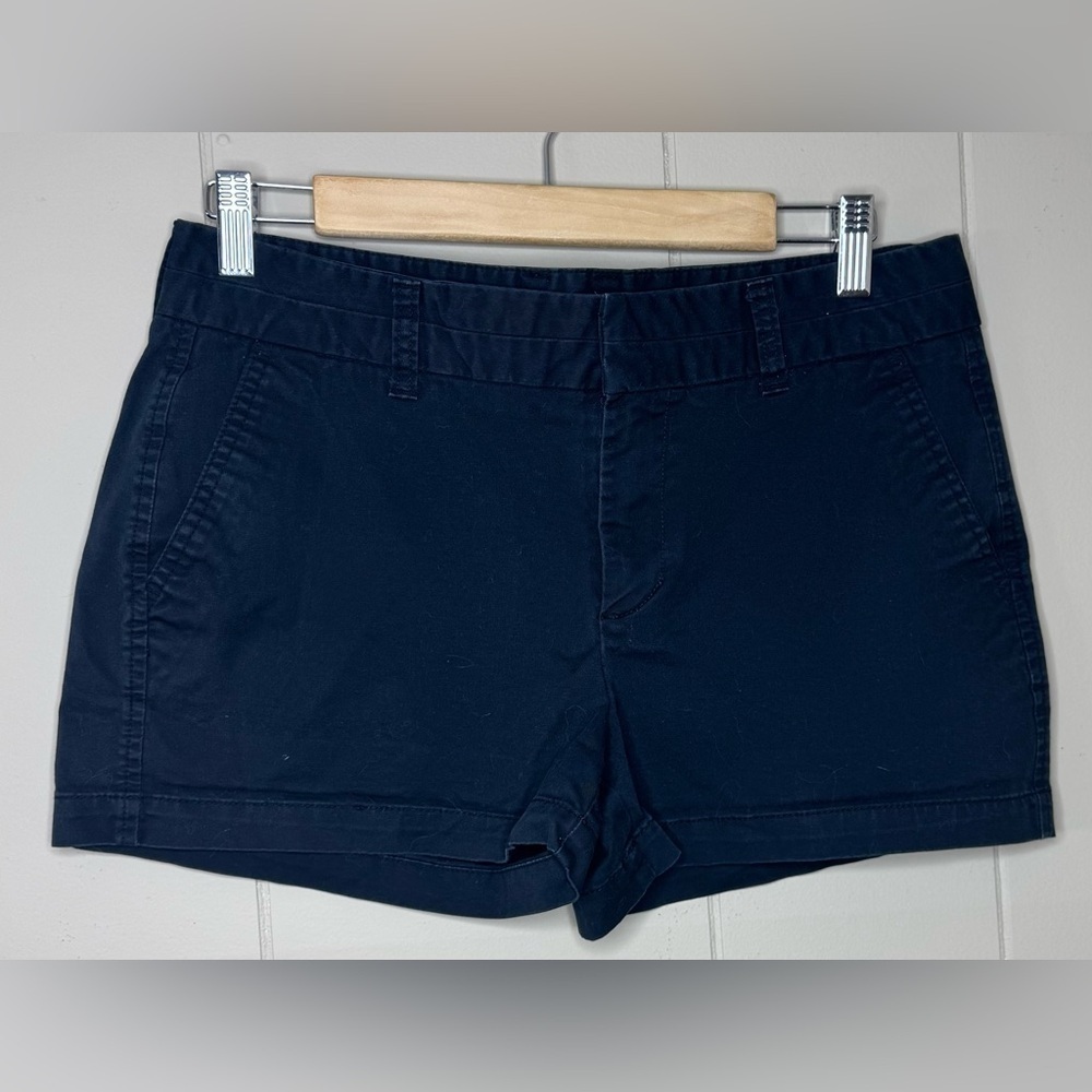 2 Pair Bundle - GAP 3” Black Chino & Old Navy Coral Shorts Womens Size 4